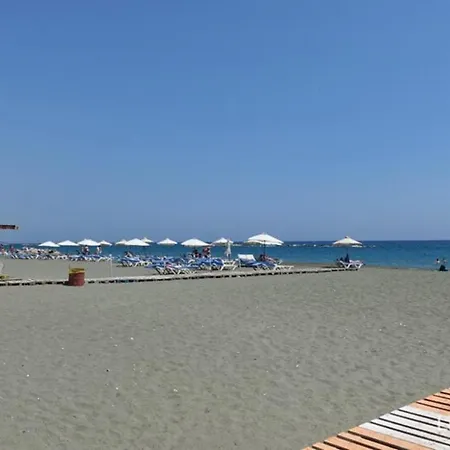 Apartament Athenaeum Beachside By Trulycyprus *