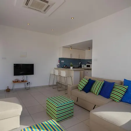 Daire Athenaeum Beachside By Trulycyprus