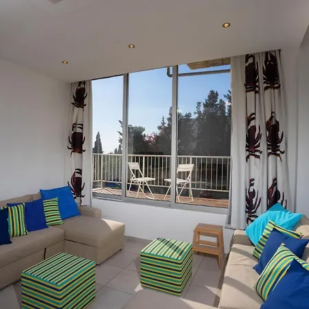 Athenaeum Beachside By Trulycyprus