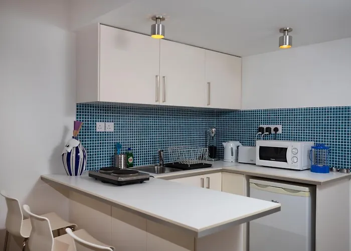 Athenaeum Beachside By Trulycyprus * Лимасол