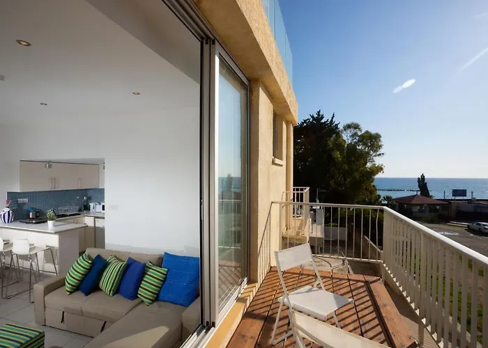 Апартаменты Athenaeum Beachside By Trulycyprus