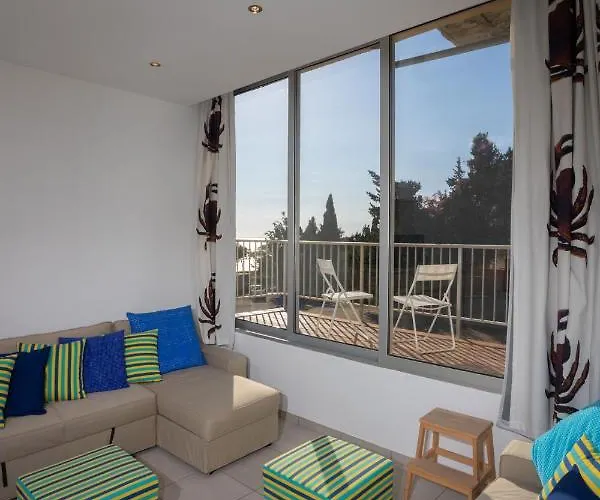 Athenaeum Beachside By Trulycyprus * Лимасол