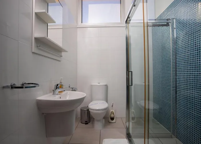 Athenaeum Beachside By Trulycyprus Апартаменты Лимасол